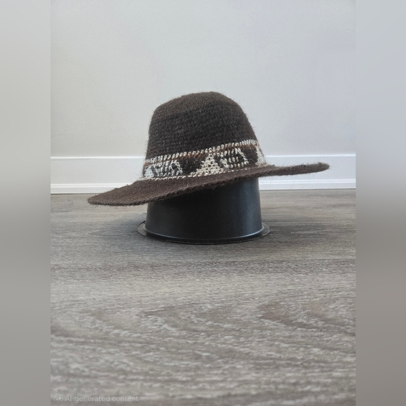 Alpaca Hat - Picture 4 of 6